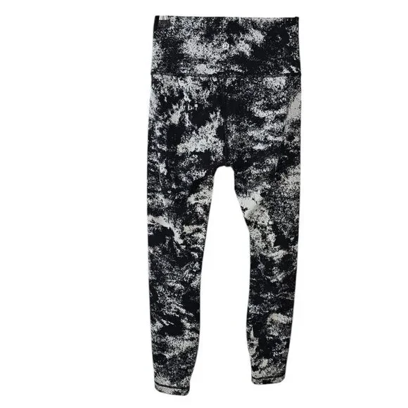 Lululemon Wunder Under High Rise Tight 25", Alpine White Black, Athletic, Size 6 - Picture 2 of 8